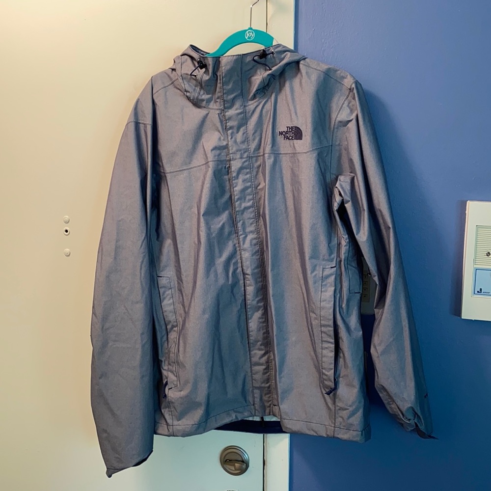 The Northface Men’s lightweight jacket
